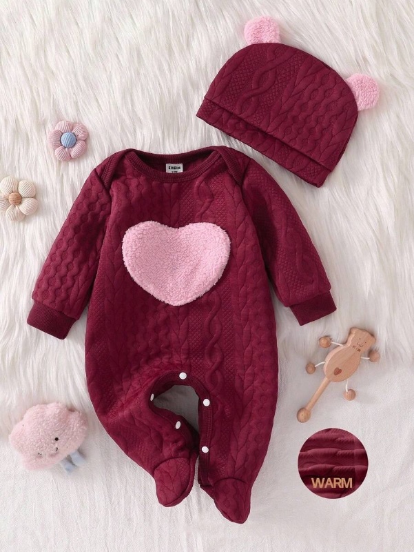 Enterizo de niña (corazón rosa)